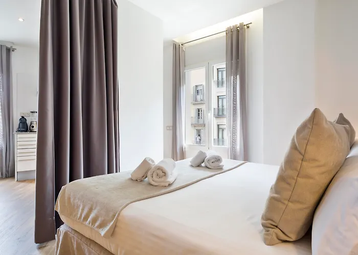 Amister Apartments
